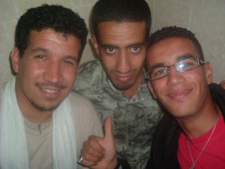 alors c hamid et 3liwi et moi de AL MAWAHID dcheira